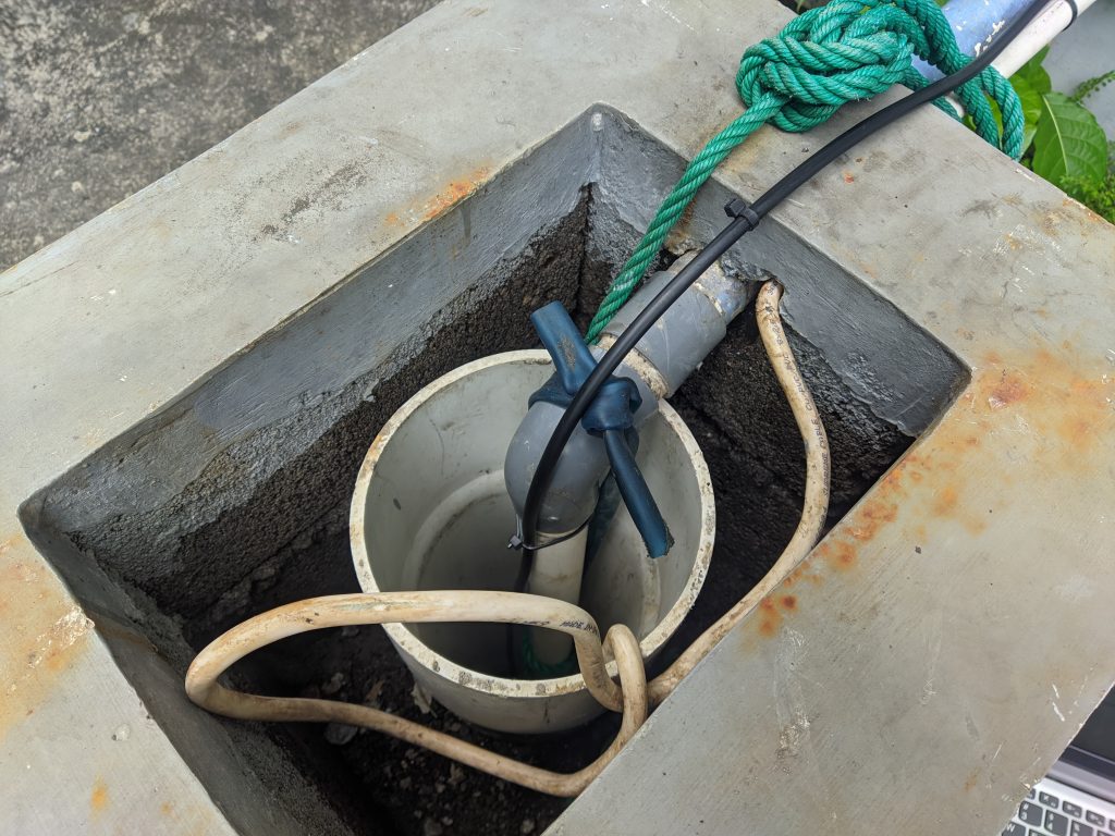AWLR submersible pada sumur pantau air tanah