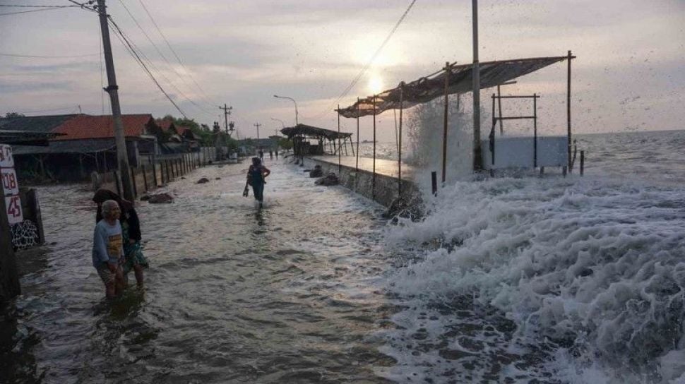 Banjir rob di kawasan pesisir akibat kenaikan muka air laut